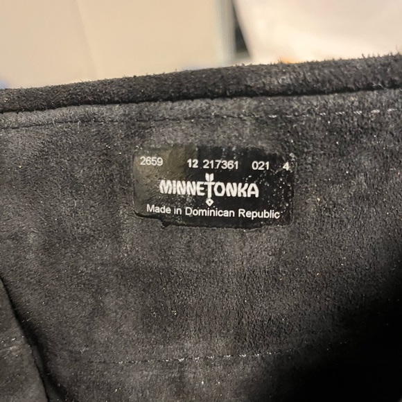 Minnetonka Moccasin Kids 3 Layer Boots - Picture 3 of 3